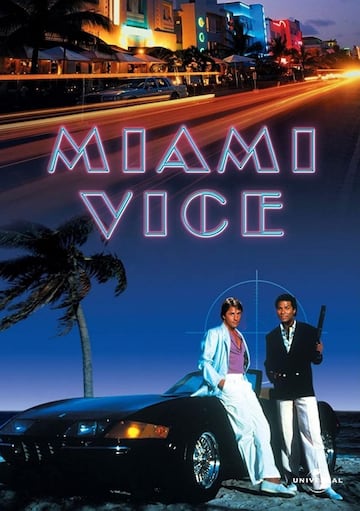 Ambientada en los años 80. James “Sonny” Crockett (Don Johnson) y Ricardo Tubbs (Philip Michael Thomas), una pareja de detectives infiltrados en el mundo del narcotráfico de Miami, llevan un tipo de vida acorde con su trabajo.