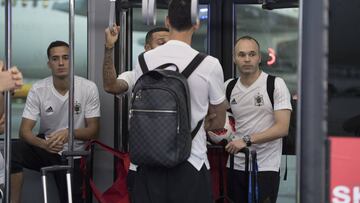 España regresa a casa sin Mundial, sin selección y sin ideas