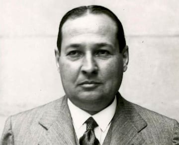 Fue el presidente del Barça una vez el Comité de Empleados cesó en sus funciones en noviembre de 1937. Casals se mantuvo en el cargo hasta la caída de Barcelona en manos de las tropas franquistas el 26 de enero de 1939.