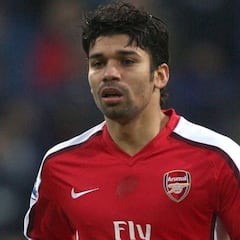 ¿Qué fue de Eduardo da Silva, exjugador brasileño del Arsenal?