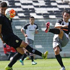 Colo Colo estrenó a Mark González en amistosos con San Luis
