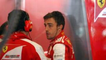 Alonso: “A una vuelta no podemos competir con los de arriba”