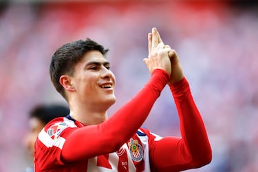 Chivas striker Armando González inching towards historic club record