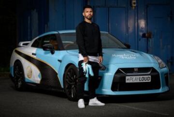 Â© MATTHEW POVER (07971 184305).  Manchester City's Sergio Aguero with his modified Nissan GT-R and Puma boots in preparation for the Manchester derby.