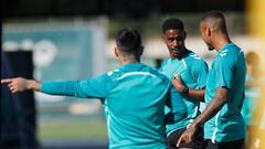La enésima revolución en el lateral zurdo del Betis