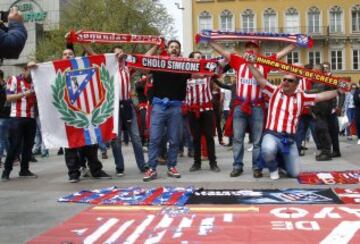 La afición del Atlético de madrid se desplazó hasta Múnich para dar todo su aliento al equipo.