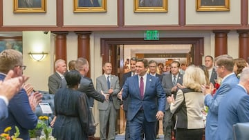 Anualmente, los legisladores en Florida reciben un salario que está por debajo del salario promedio en el estado.