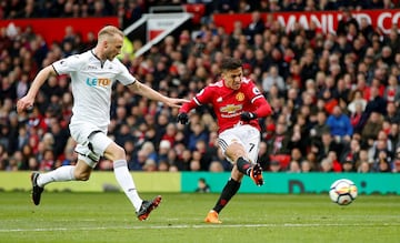 La brillante jornada goleadora de Alexis Sánchez en el United