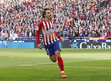 El francés llegó por primera vez al Atlético en la temporada 2014-2015 procedente de la Real Sociedad y permaneció en el club rojiblanco hasta 2019, cuando fue fichado por el Barcelona. En un giro inesperado el último día del mercado de fichajes, Griezmann  volvió al equipo madrileño en la temporada 2021-2022.