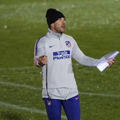 Simeone, a sus jugadores: "Cada recuperación al Barça será una ocasión de gol"