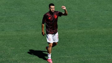 Jordi Alba, en el calentamiento del partido ante Eslovaquia.