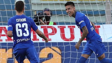 PARMA, ITALY - JULY 05: Erick Pulgar of ACF Fiorentina celebrates after scoring a goal during the Serie A match between Parma Calcio and ACF Fiorentina at Stadio Ennio Tardini on July 5, 2020 in Parma, Italy. (Photo by Gabriele Maltinti/Getty Images)