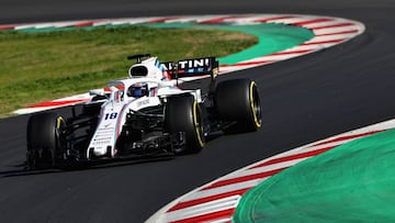 MONTMELO, SPAIN - MARCH 06: Lance Stroll of Canada driving the (18) Williams Martini Racing FW41 Mercedes on track during day one of F1 Winter Testing at Circuit de Catalunya on March 6, 2018 in Montmelo, Spain.  (Photo by Mark Thompson/Getty Images)