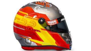 El casco de Sainz.