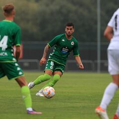 El Deportivo resuelve por pegada ante un serio Bergantiños