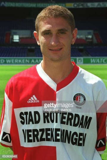 El entrenador de Coquimbo era lateral izquierdo, surgió de Rosario Central y el gran hito de su carrera fue jugar por cuatro años en el Feyenoord de Holanda. También jugó en España.