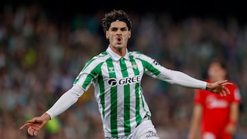 Johnny Cardoso of Real Betis celebrates a goal during the La Liga EA Sport match between Real Betis and Sevilla FC at Benito Villamarin in Seville, Spain, on March 30, 2025. (Photo by Jose Luis Contreras/Dax Images) (Photo by DAX Images/NurPhoto via Getty Images)