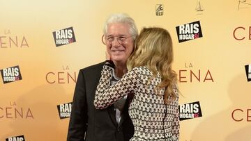 Richard Gere y Alejandra Silva en la premiere de la película "La cena" en los cines capitol de Madrid el 11 de diciembre de 2017. 