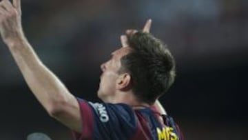 Messi celebra uno de sus tantos al Elche.