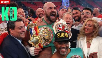 Tyson Fury celebra su victoria sobre Dillian Whyte.