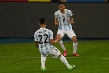 1-0. Ángel Di María celebra el primer gol.