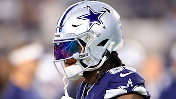 ARLINGTON, TEXAS - DECEMBER 30: CeeDee Lamb #88 of the Dallas Cowboys looks on prior to the game against the Detroit Lions at AT&T Stadium on December 30, 2023 in Arlington, Texas.   Ron Jenkins/Getty Images/AFP (Photo by Ron Jenkins / GETTY IMAGES NORTH AMERICA / Getty Images via AFP)