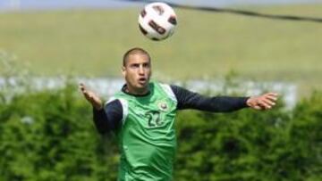 Ariel, operado del brazo tras caerse por una escalera