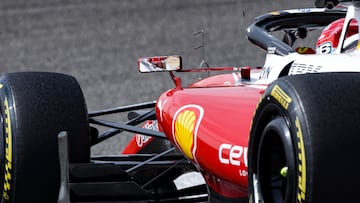 SAKHIR (Bahrain), 12/02/2026.- Scuderia Ferrari driver Charles Leclerc of Monaco is reflected by side mirror during the Formula 1 pre-season testing at Bahrain International Circuit in Sakhir, Bahrain, 12 February 2026. (Fórmula Uno, Bahrein) EFE/EPA/ALI HAIDER