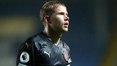 Manchester City: De Bruyne plays down Messi rumours