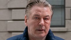 FILE PHOTO: Actor Alec Baldwin departs his home, as he will be charged with involuntary manslaughter for the fatal shooting of cinematographer Halyna Hutchins on the set of the movie "Rust",  in New York, U.S., January 31, 2023. REUTERS/David 'Dee' Delgado/File Photo