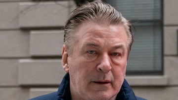 FILE PHOTO: Actor Alec Baldwin departs his home, as he will be charged with involuntary manslaughter for the fatal shooting of cinematographer Halyna Hutchins on the set of the movie "Rust",  in New York, U.S., January 31, 2023. REUTERS/David 'Dee' Delgado/File Photo