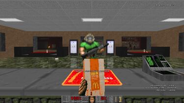 El infierno de Doom es un paseo al lado de la verdadera pesadilla: servir patatas y hamburguesas a un público maleducado