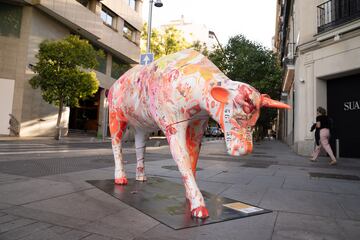 Las esculturas talladas a mano e ilustradas por diferentes artistas ya estn por las calles de Madrid. 