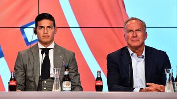 James Rodr&iacute;guez y Karl-Heinz Rummenigge