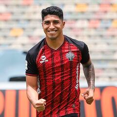 Iberico: “Uno se llena de mucho orgullo jugando en Melgar”