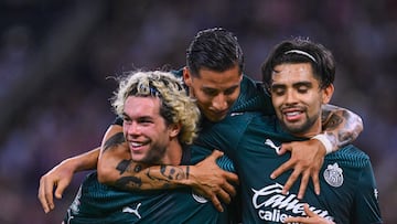 Guadalajara handed Monterrey their first loss of the season and the Rayados fans did not take it well as they started fighting each other in the stands.