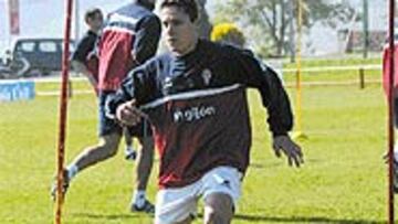 <B>OTRA AUSENCIA</b>. Borreguero estará tres semanas de baja, otra más en el centro del campo.