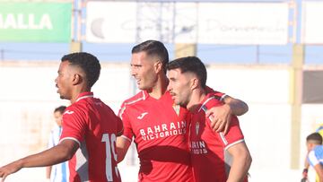 Jacobo recibe la felicitación de Guardiola