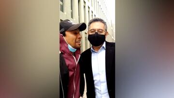 La surrealista petici車n de un fan a Bartomeu nada m芍s salir de los juzgados