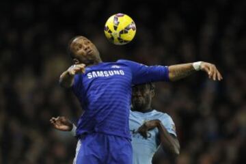 Manchester City y Chelsea no lograron sacarse diferencias en Stamford Bridge.