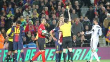 NO GUSTA. Undiano arbitr&oacute; la campa&ntilde;a pasada la semifinal de Copa del Camp Nou (1-3) en la que tarjete&oacute; a dos jugadores del Barcelona.