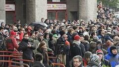 García Macua la lía en el reparto de entradas