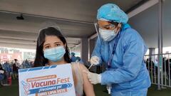 ¿Puedes vacunarte si tienes 26 años, pero cumples 27 antes de final de año?