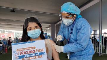 ¿Puedes vacunarte si tienes 26 años, pero cumples 27 antes de final de año?