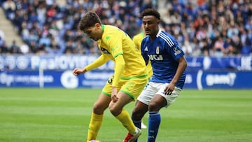 Partido de la jornada 29 de LaLiga Hypermotion entre el Oviedo y el Deportivo.