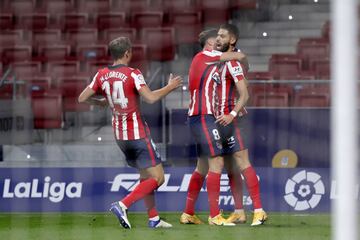 Carrasco marcó el 1-0 al final de la primera parte.