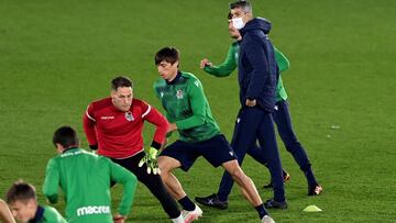 Los tocados siguen al margen, pero Imanol dice que "alguno puede llegar"