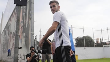 &Aacute;lvaro Medr&aacute;n, durante el entrenamiento del Valencia del pasado 28 de octubre de 2016.