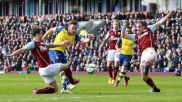 Arsenal se impuso sobre el Burnley por la cuenta mínima. 