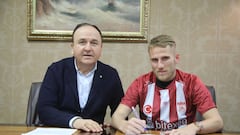 Samu Saiz rescinde su contrato y firma por el Sivasspor turco